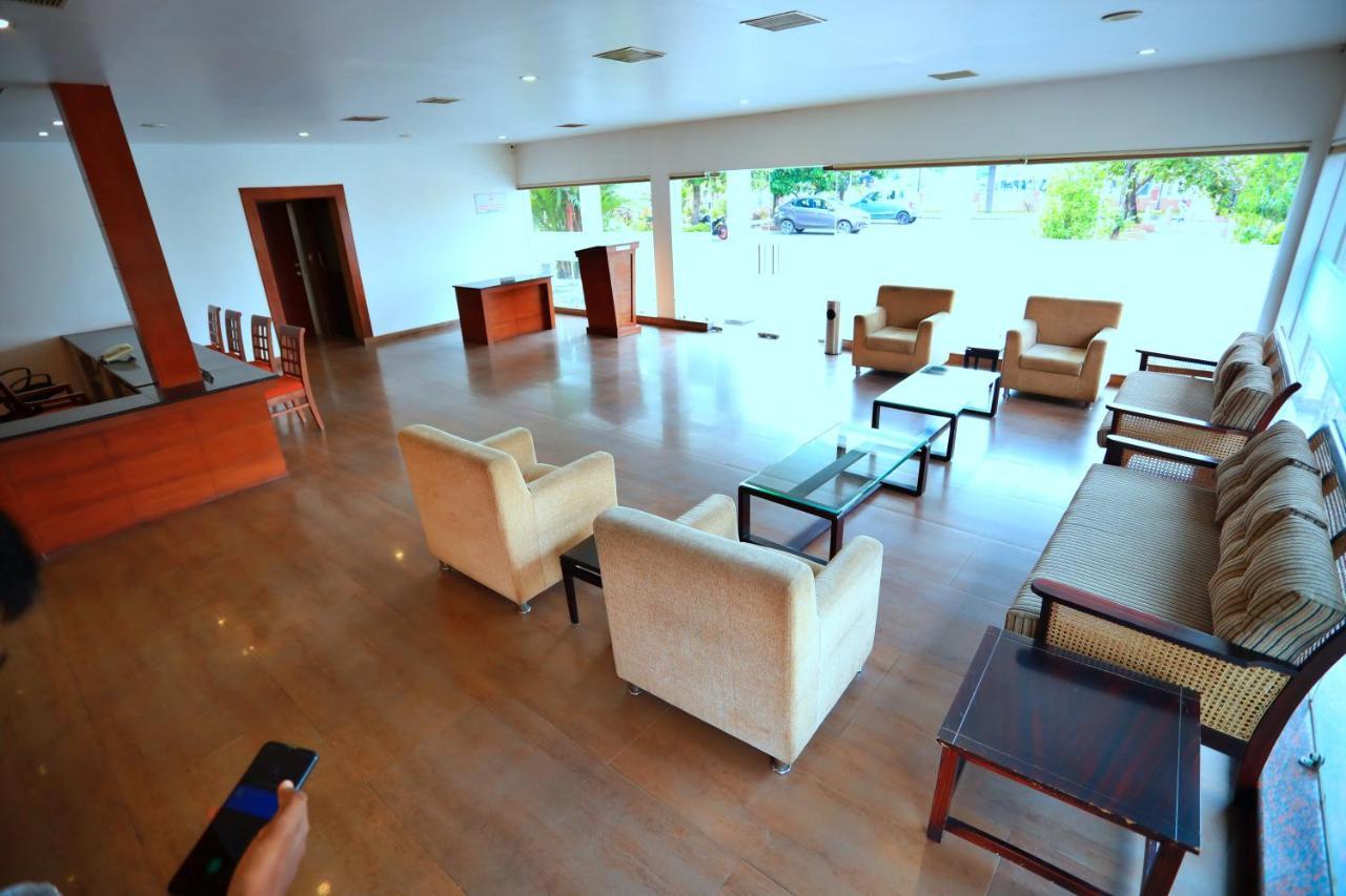 Clay House Hotel Thrissur Exterior photo